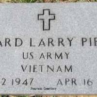 Edward Larry PIERCE (VETERAN VIET)